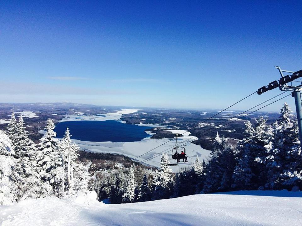 Destination Owl'S Head - Mtn Haus Hotel Mansonville Bagian luar foto
