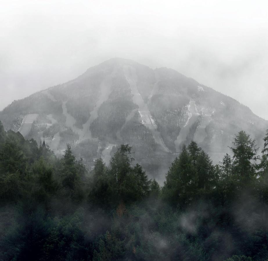 Destination Owl'S Head - Mtn Haus Hotel Mansonville Bagian luar foto