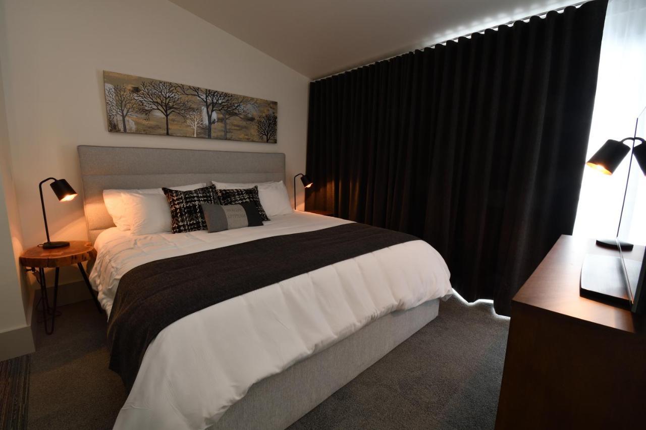Destination Owl'S Head - Mtn Haus Hotel Mansonville Bagian luar foto