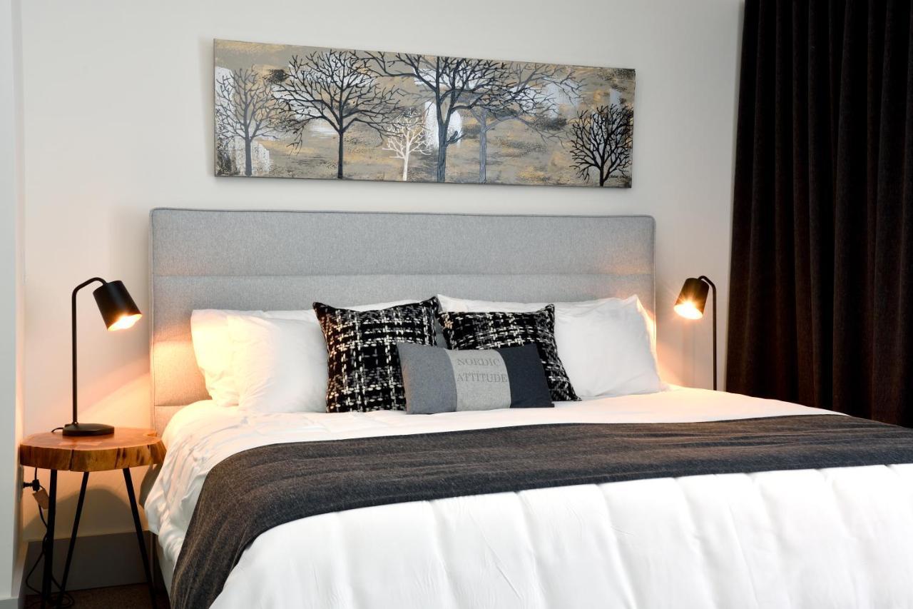 Destination Owl'S Head - Mtn Haus Hotel Mansonville Bagian luar foto